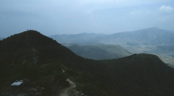 View of trail from above Bodhidharma's cave.jpg 10.1K